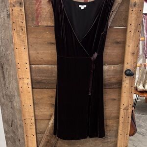 Like new Garnet Hill velvet wrapped dress